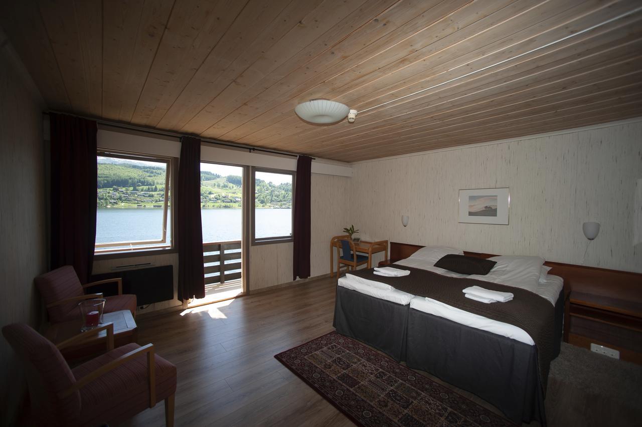 Strand Fjordhotel Ульвик Экстерьер фото