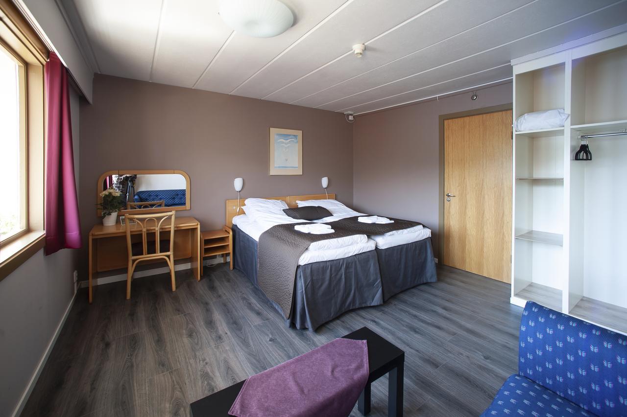 Strand Fjordhotel Ульвик Экстерьер фото